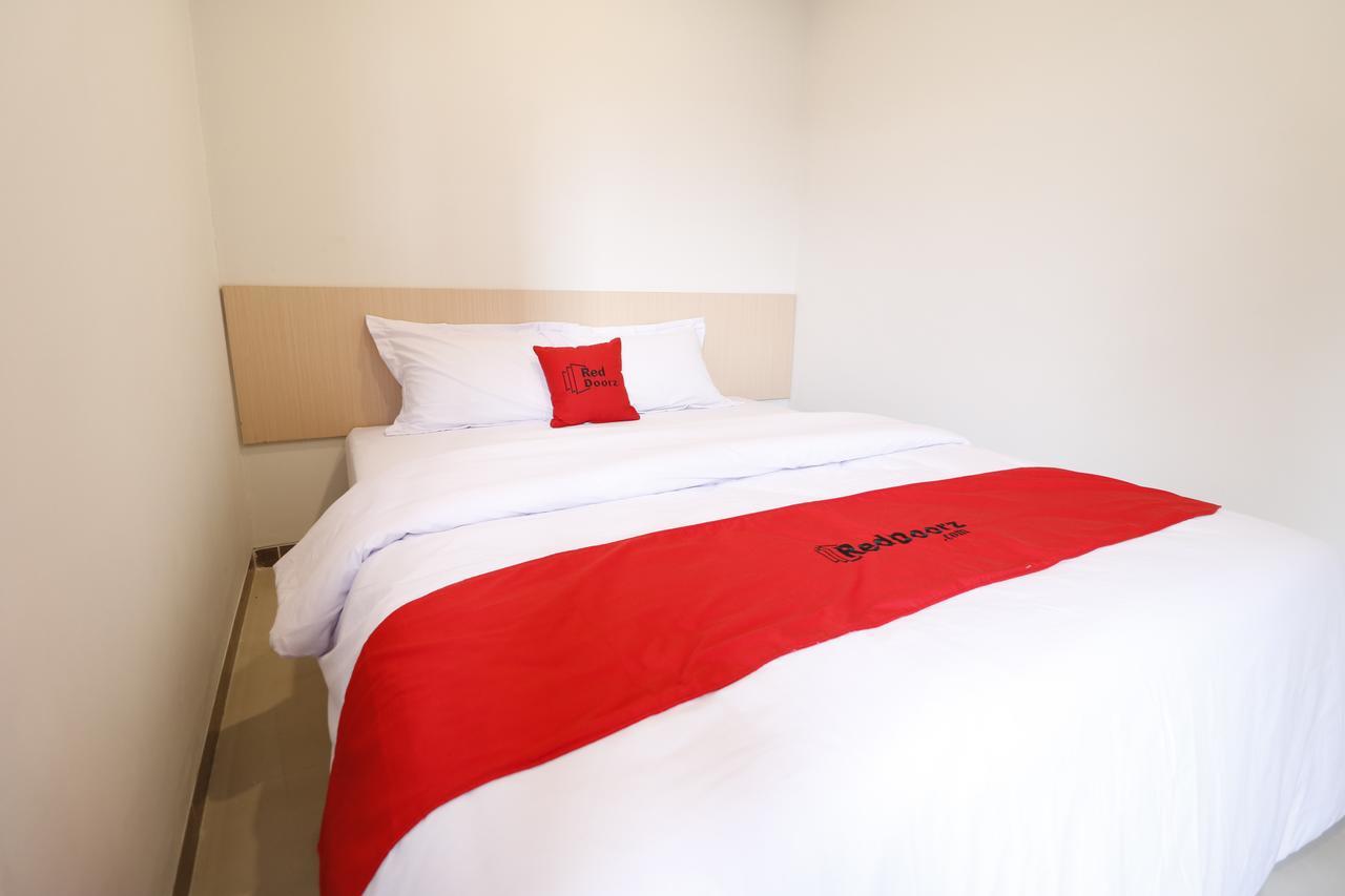 Reddoorz Plus Near Mall Pondok Indah Jakarta Luaran gambar
